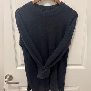 Abercrombie & Fitch crew neck sweater